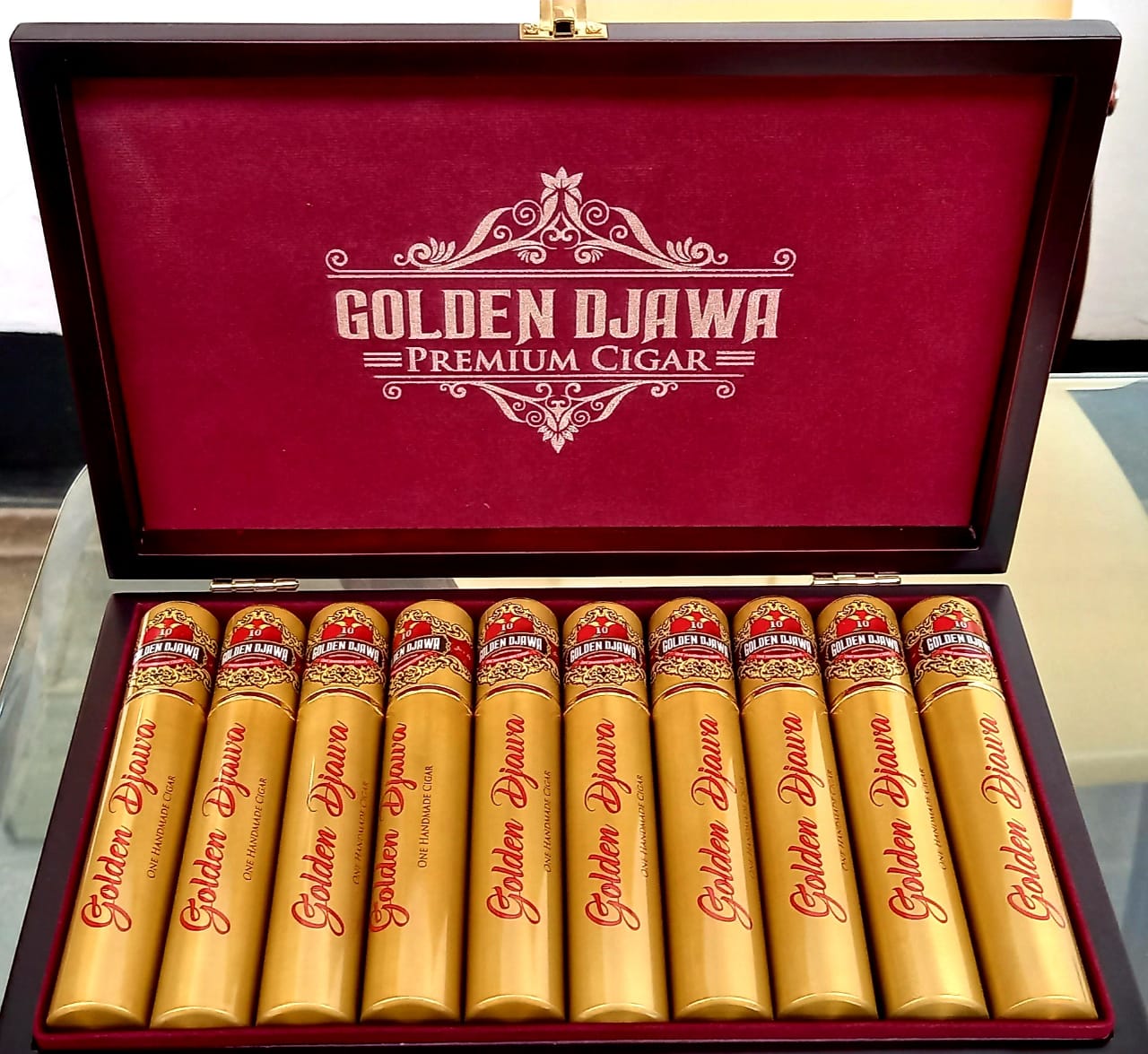 Cerutu Golden Djawa